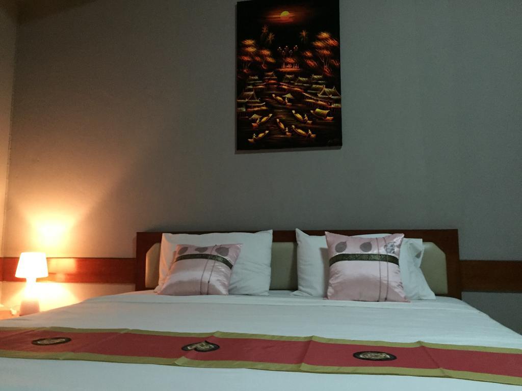 Guest house Bua Khao Paradise 3*